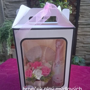 mýdlové hrnečky s lahví šampusu (2)