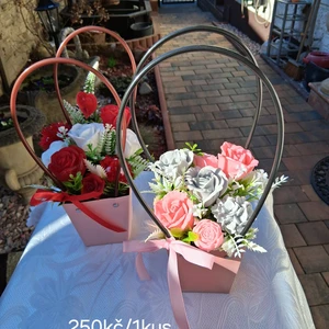 mýdlové květinové kabelky (15)