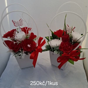 mýdlové květinové kabelky (35)