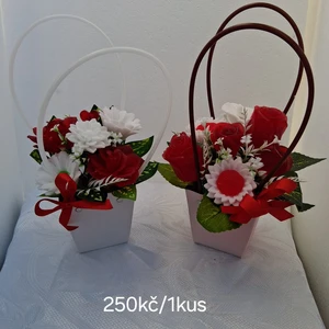 mýdlové květinové kabelky (41)