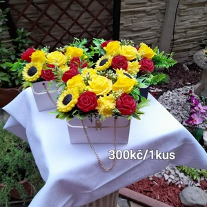 mýdlové květinové kabelky (57)