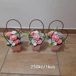 mýdlové květinové kabelky (59)