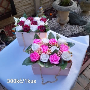 mýdlové květinové kabelky (63)