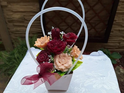 Mýdlové květinové kabelky