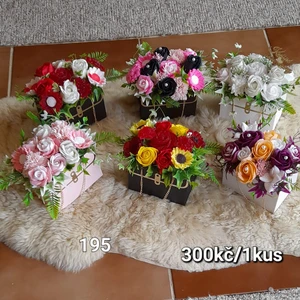 mýdlové květinové kabelky (74)