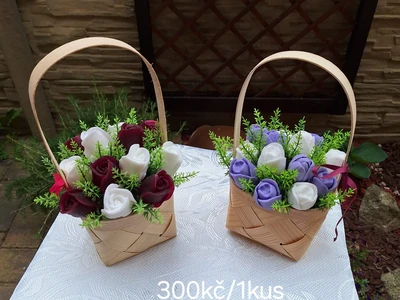 Mýdlové květinové kabelky