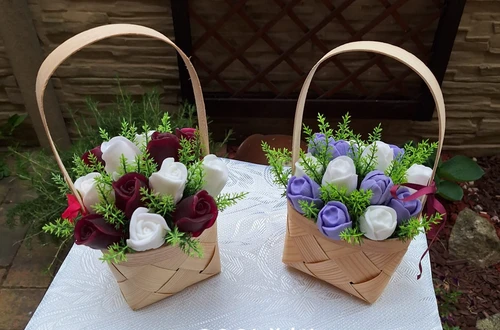 Mýdlové květinové kabelky