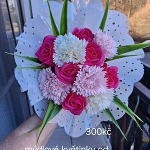 vázané kytice z mýdla (131)