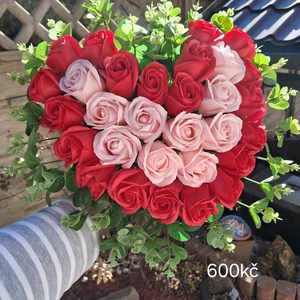 vázané kytice z mýdla (141)