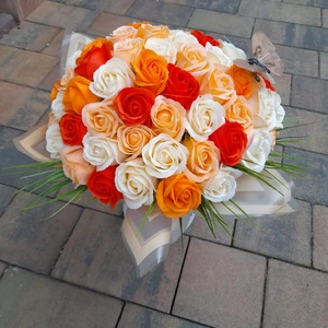 vázané kytice z mýdla (153)