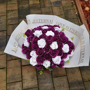 vázané kytice z mýdla (160)