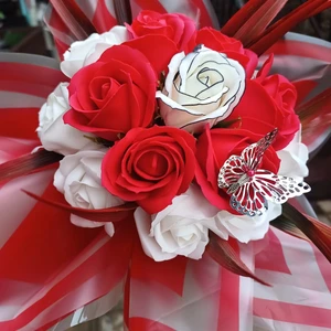 vázané kytice z mýdla (171)