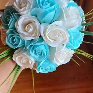 vázané kytice z mýdla (172)