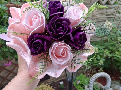 Vázané kytice z mýdla